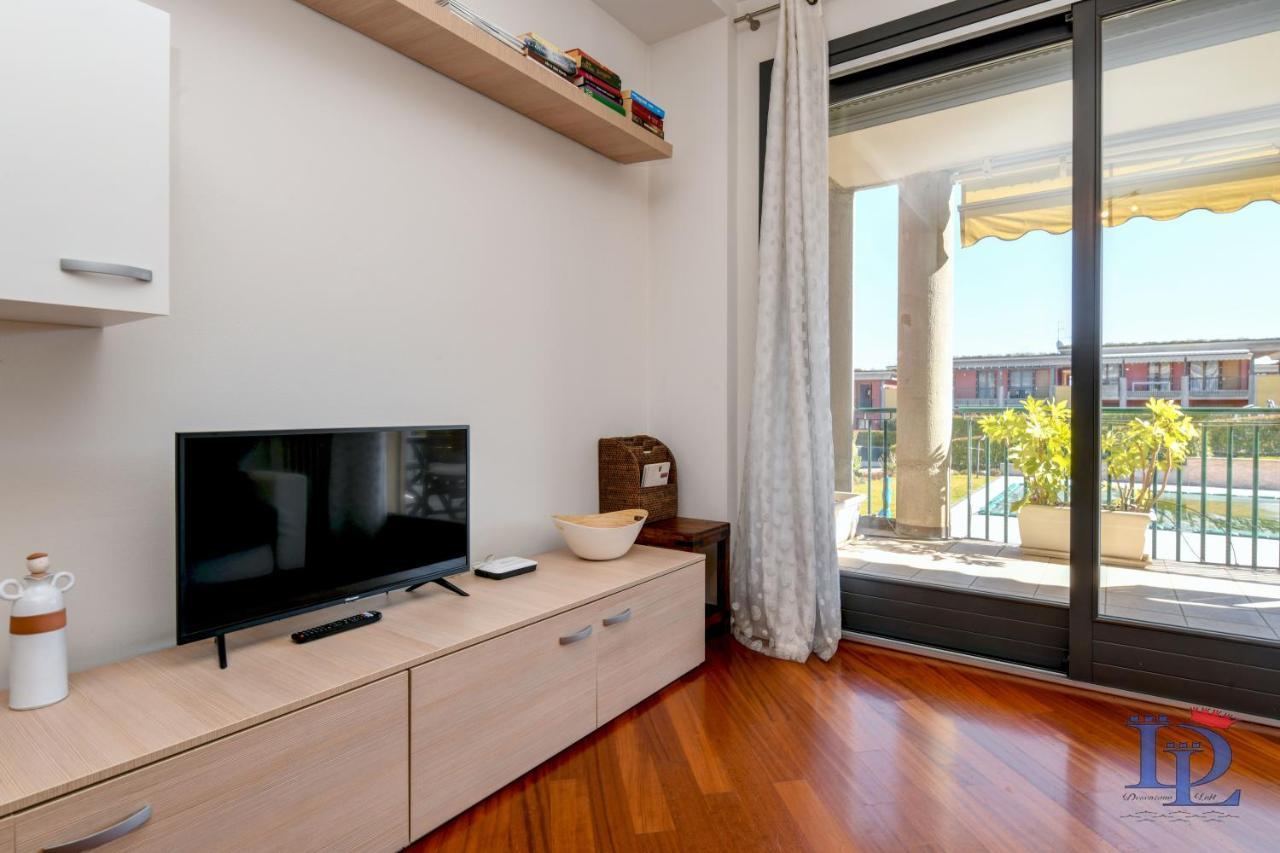 Desenzanoloft Official Partner Marriott Homes & Villas -Butterfly And 5 Pools Family Apartment Desenzano del Garda Exteriör bild